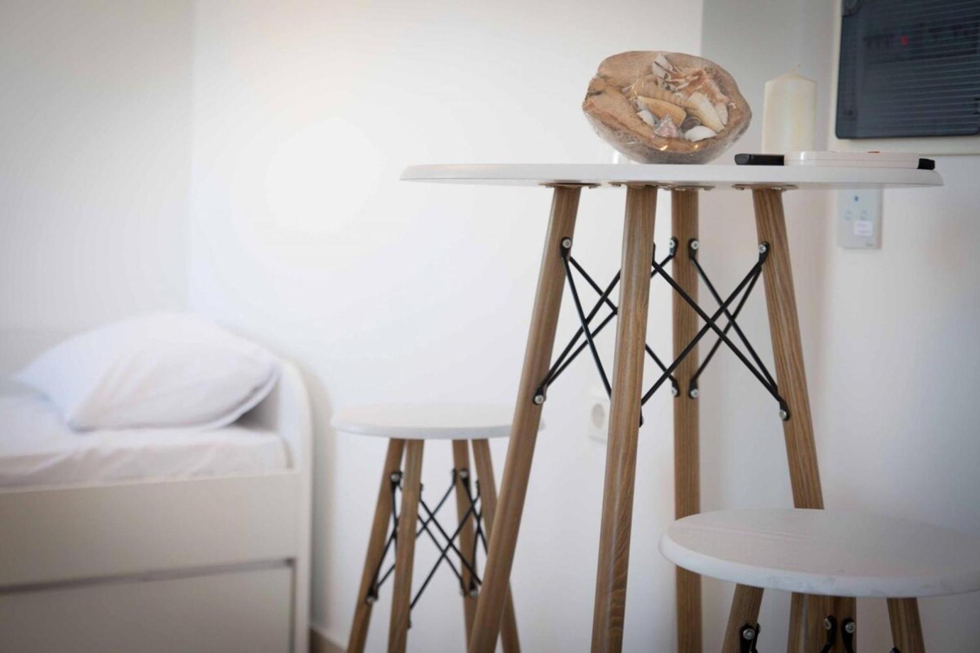Aimou Studio'S Apartment'S พีเรียส ภายนอก รูปภาพ